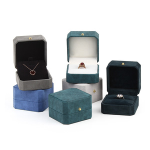 Octagonal PU leather buckle jewelry box ring Pendant bracelet box gold buckle jewelry packing box